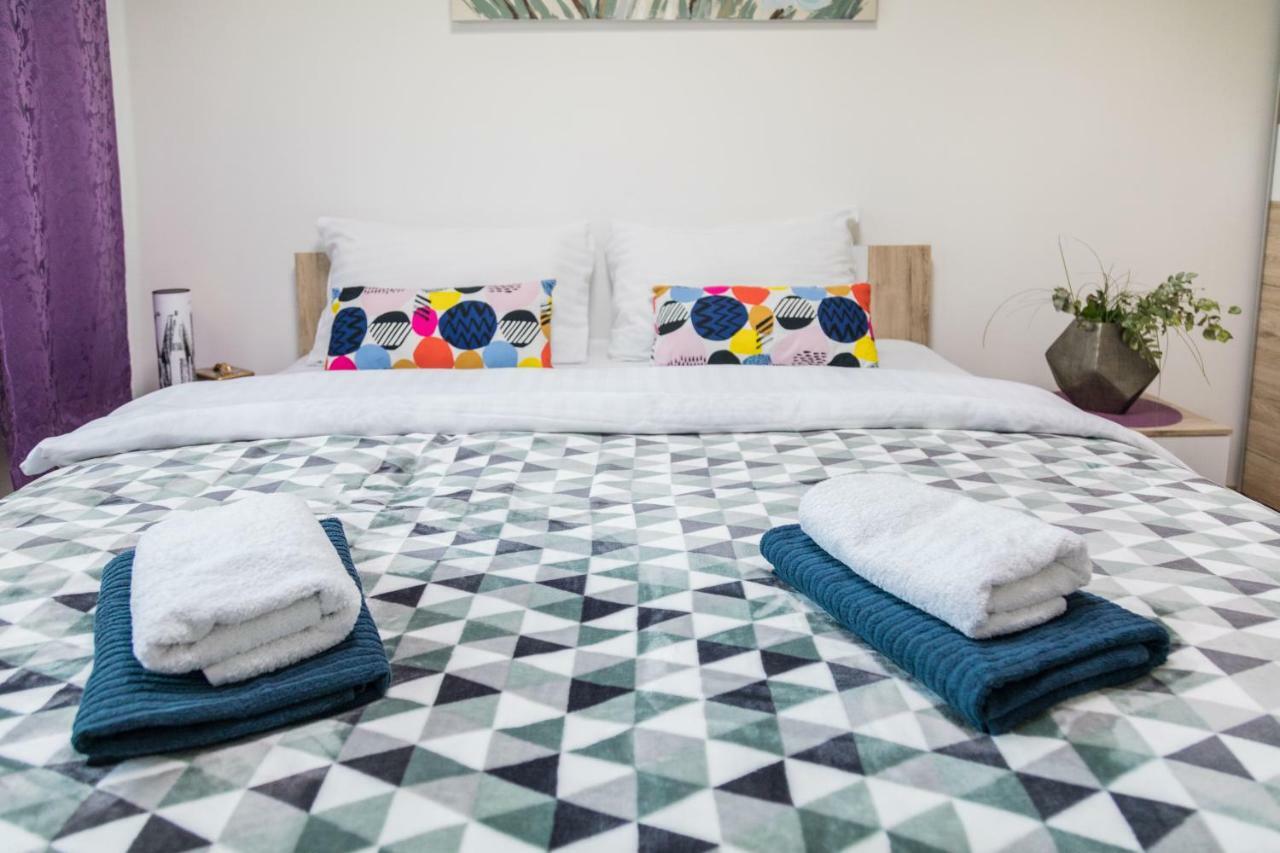 2 Bedroom Apt. In The Business Zone- Free Parking Zagreb Luaran gambar