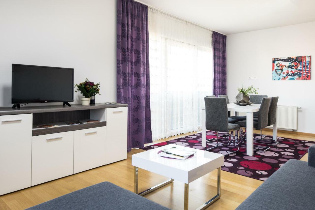 2 Bedroom Apt. In The Business Zone- Free Parking Zagreb Luaran gambar