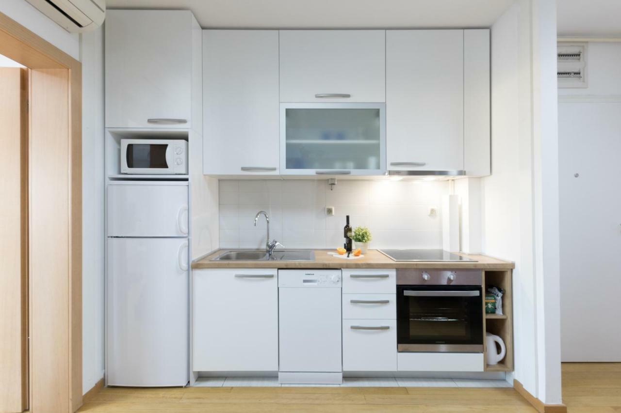 2 Bedroom Apt. In The Business Zone- Free Parking Zagreb Luaran gambar